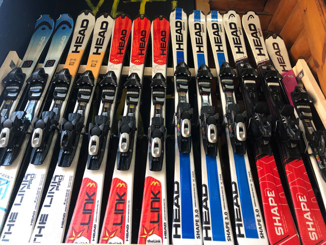 Adults skis